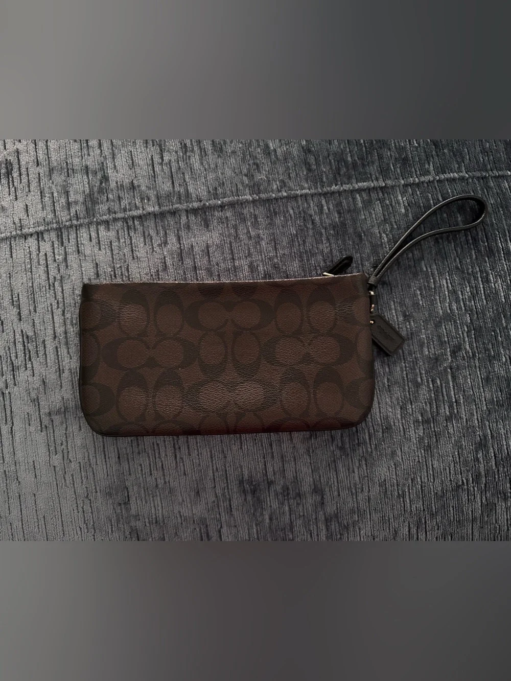 Coach Brown Signature Zip Bag with Gold Logo - Picture 2 of 6